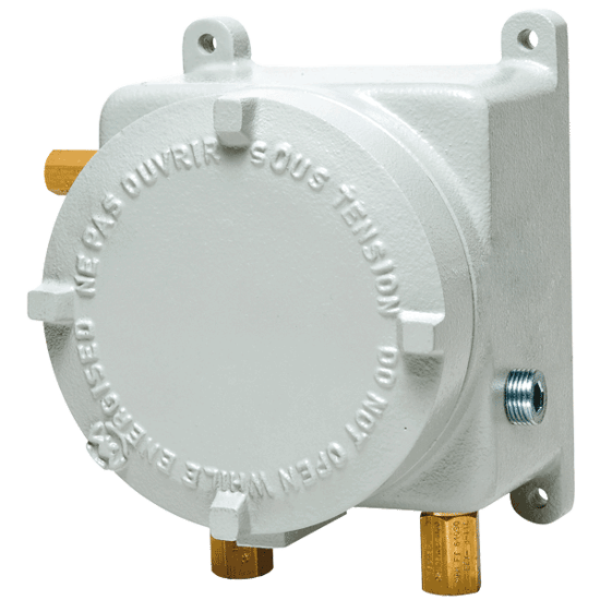 Dwyer Differential Pressure Switch, Series AT21823